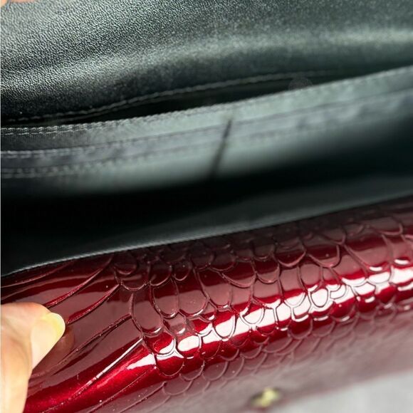 Danbury Mint Wine Embossed Leather Bag with Wallet - Picture 15 of 15